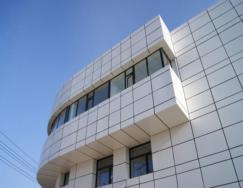 不易沾污，便于清潔保養(yǎng)